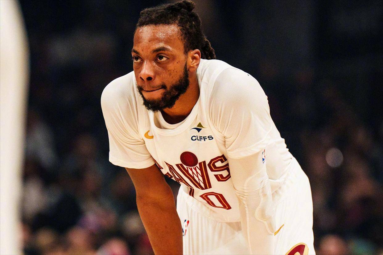豪掷1.6亿奢侈税,11战8败主场被嘘!NBA最贵球队为何突然崩盘?
