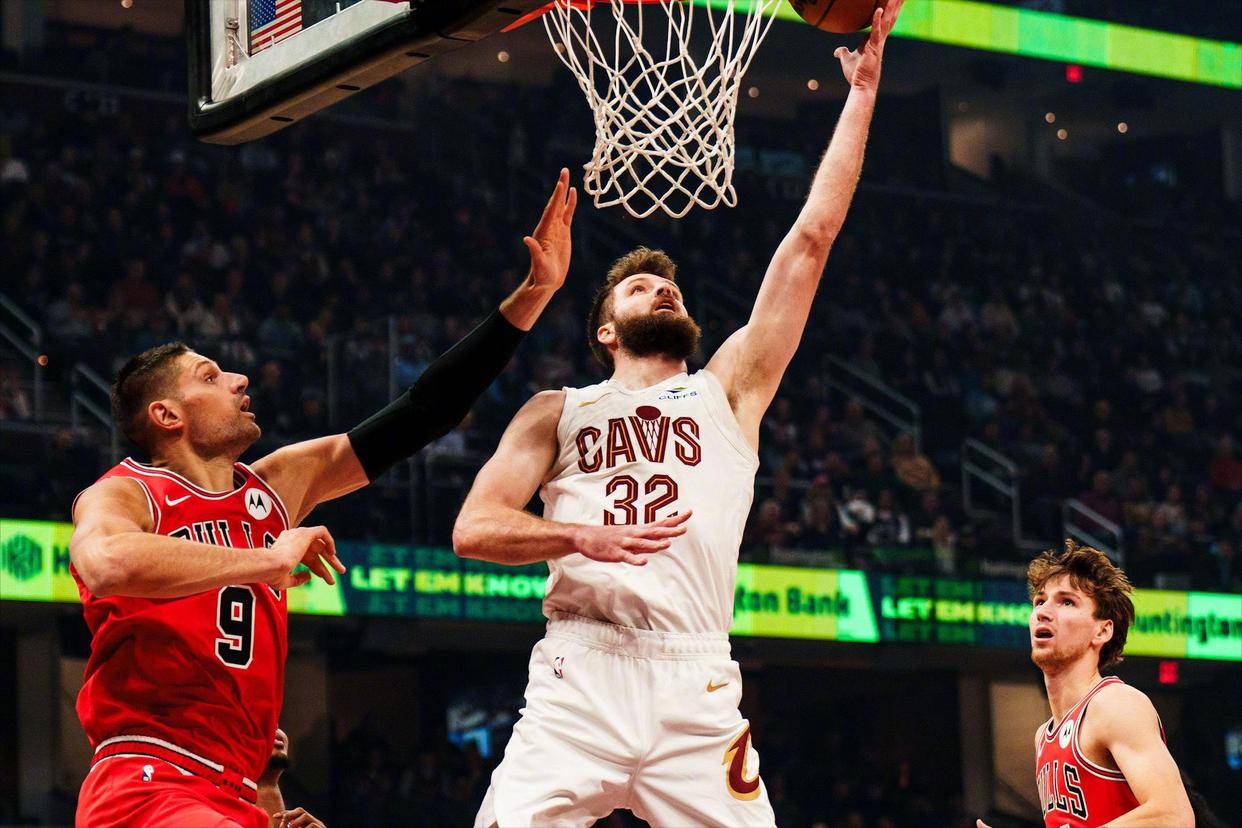 豪掷1.6亿奢侈税,11战8败主场被嘘!NBA最贵球队为何突然崩盘?