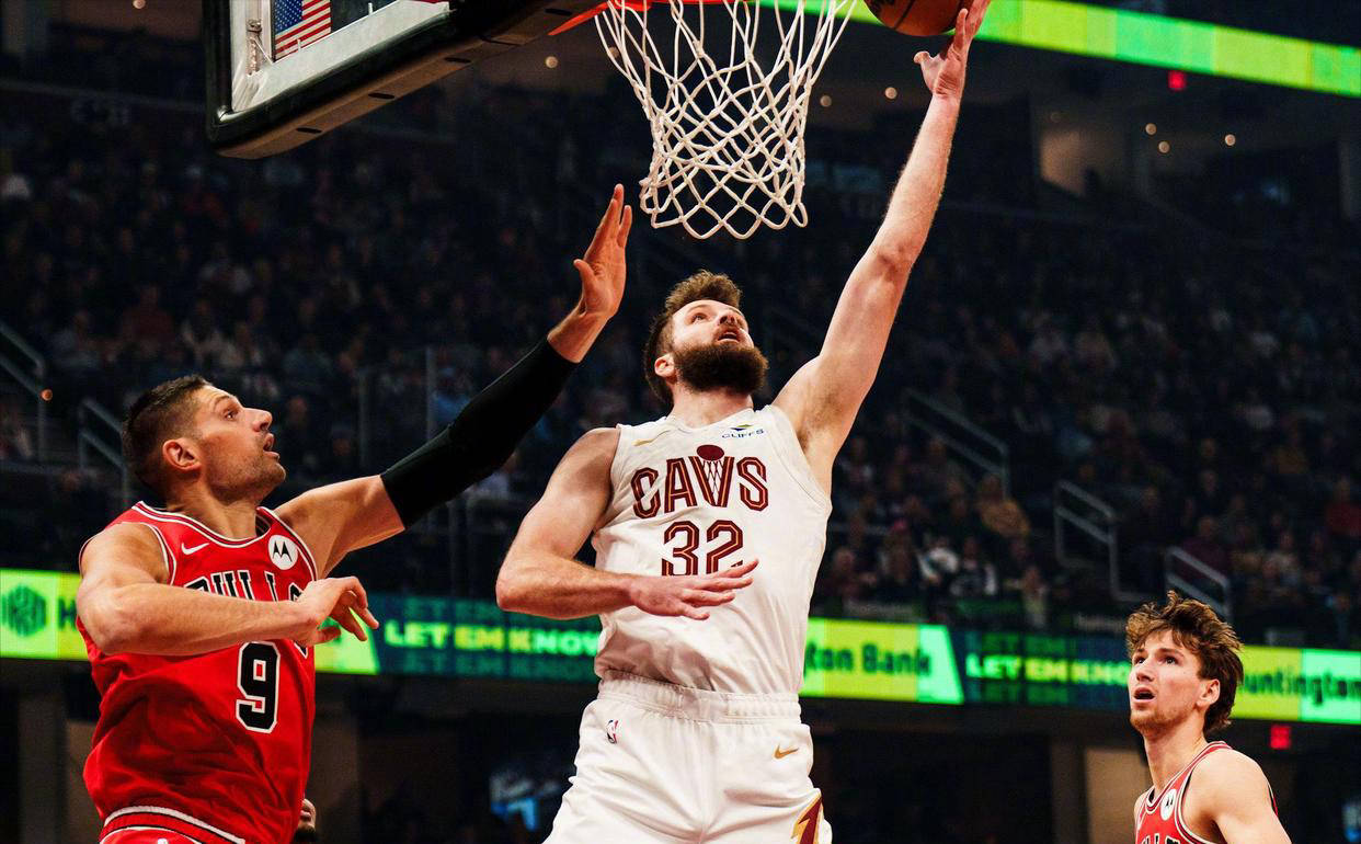 NBA最贵球队为何突然崩盘?骑士豪掷16亿奢侈税却连败主场遭嘘声不断