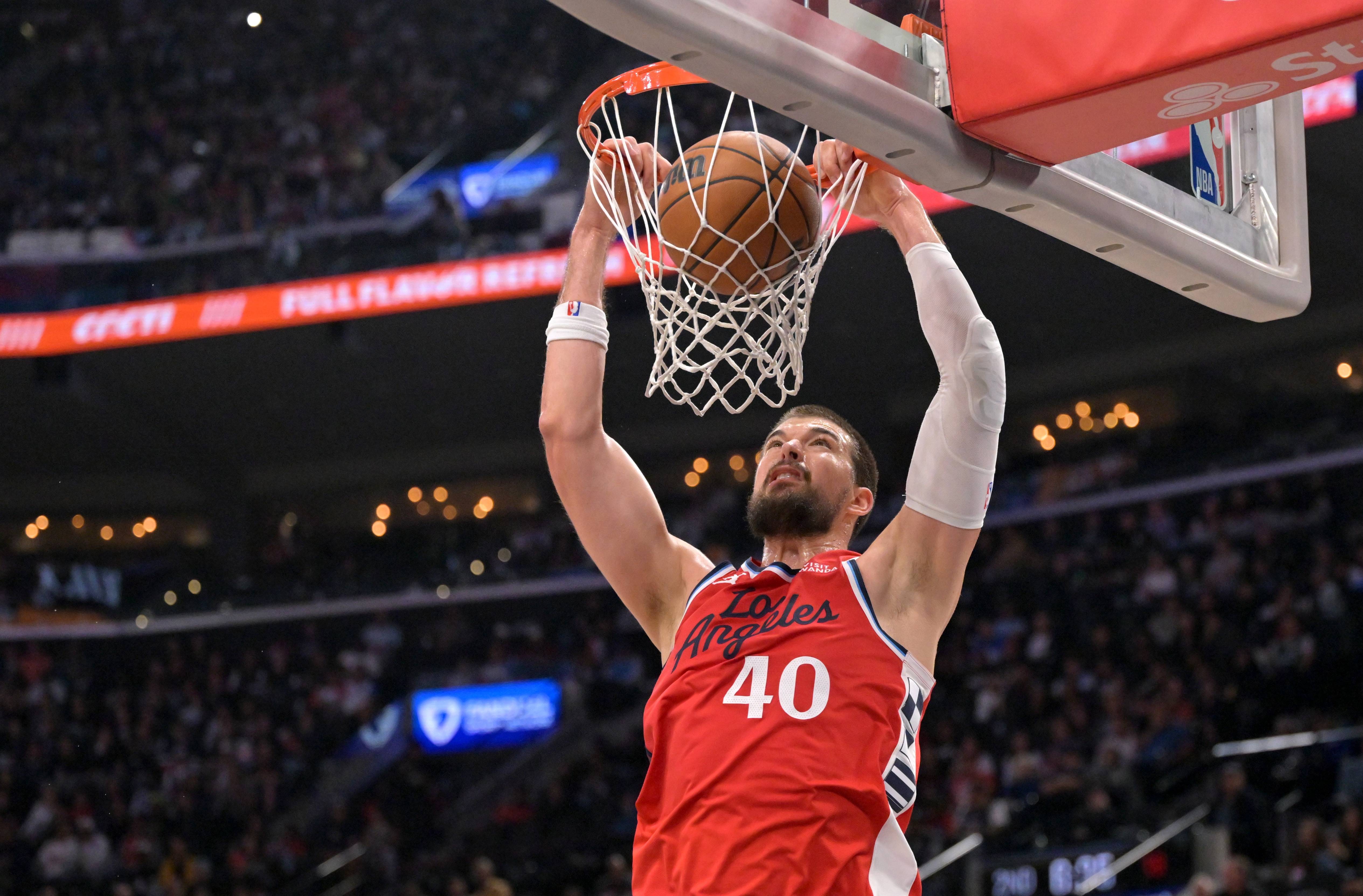 NBA球员力挺保罗没罪,步行者交易祖巴茨,快船交易小波特?